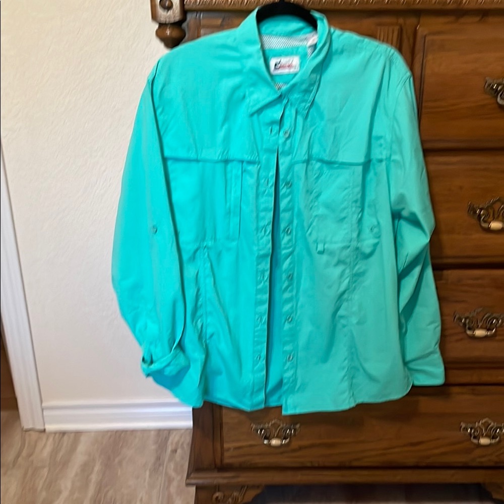 Columbia Turquoise Button-Up Shirt